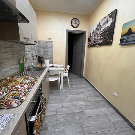 Mary House Semesterbostad Catania