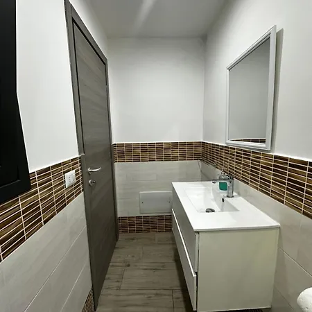 Semesterbostad Mary House