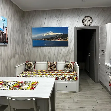 Mary House Semesterbostad Catania